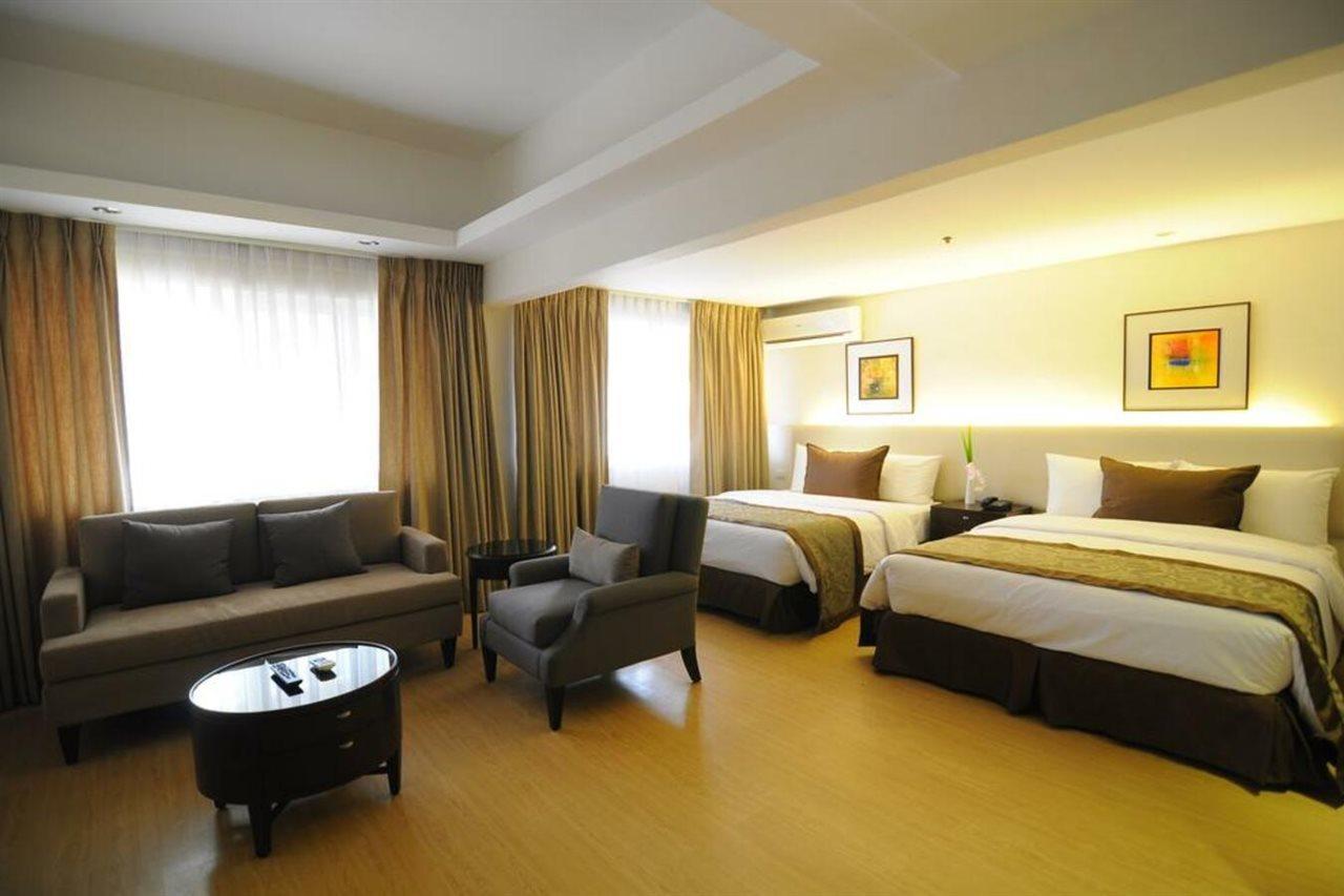 Imperial Palace Suites Ciudad Quezon Exterior foto
