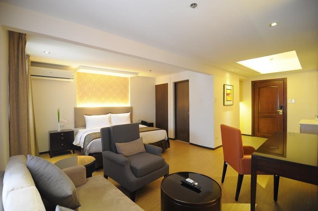 Imperial Palace Suites Ciudad Quezon Exterior foto