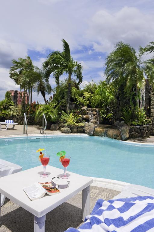Imperial Palace Suites Ciudad Quezon Exterior foto