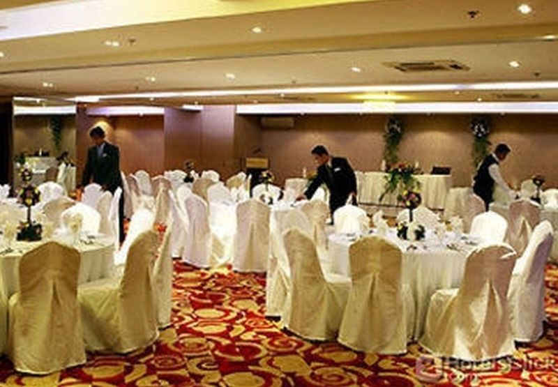 Imperial Palace Suites Ciudad Quezon Exterior foto