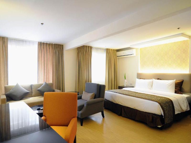 Imperial Palace Suites Ciudad Quezon Exterior foto